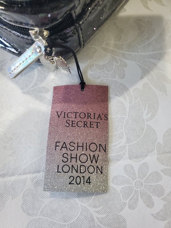 NWT RARE Victoria’s Secret Fashion Show London 2014 Black Silver Shimmer Glossy - Picture 8 of 9